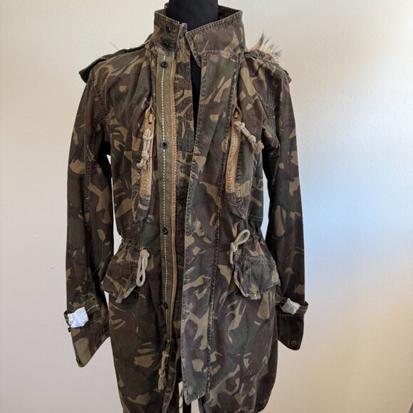 Polo Ralph Lauren Camo Jacket - Picture 2 of 6